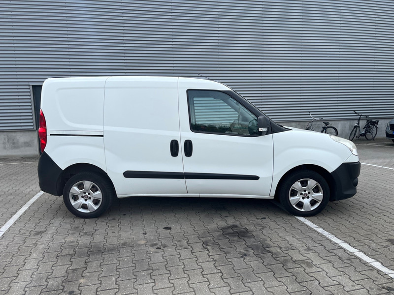 Fiat Dobló Cargo 1.3 MultiJet / NL Van - Легковий фургон: фото 2 Fiat Dobló Cargo 1.3 MultiJet / NL Van - Легковий фургон: фото 2