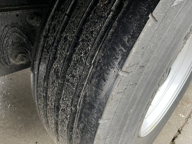 Тентований напівпричіп Krone Profi Liner / Schuifzeil / Schuifdak / 3 as / APK TUV 06-25: фото 17