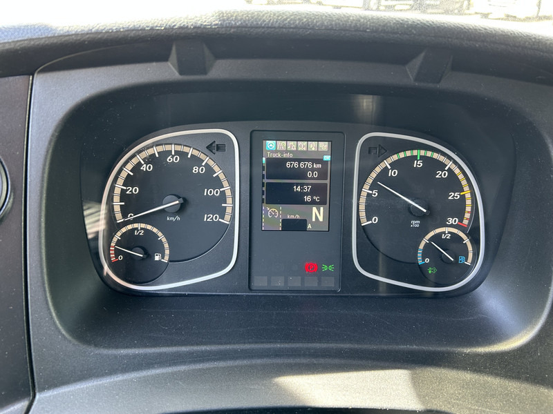 Mercedes-Benz Atego 818 / 8 Ton / 676 dkm / Box / Laadklep / APK TUV 03-26 - Вантажівка з закритим кузовом: фото 4 Mercedes-Benz Atego 818 / 8 Ton / 676 dkm / Box / Laadklep / APK TUV 03-26 - Вантажівка з закритим кузовом: фото 4