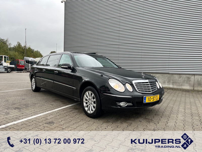 Mercedes-Benz E-Klasse / Limousine / 240 Avantgarde / 4-Matic / 8-pers / APK/TUV 09-2026 - Седан: фото 1 Mercedes-Benz E-Klasse / Limousine / 240 Avantgarde / 4-Matic / 8-pers / APK/TUV 09-2026 - Седан: фото 1