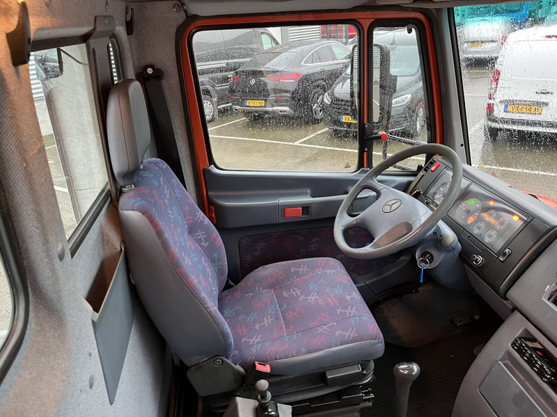 Mercedes-Benz Vario 612 D / Car - Machine Transporter 570 cm / Winch / Ramps / NL Truck - Автовоз вантажівка: фото 4 Mercedes-Benz Vario 612 D / Car - Machine Transporter 570 cm / Winch / Ramps / NL Truck - Автовоз вантажівка: фото 4