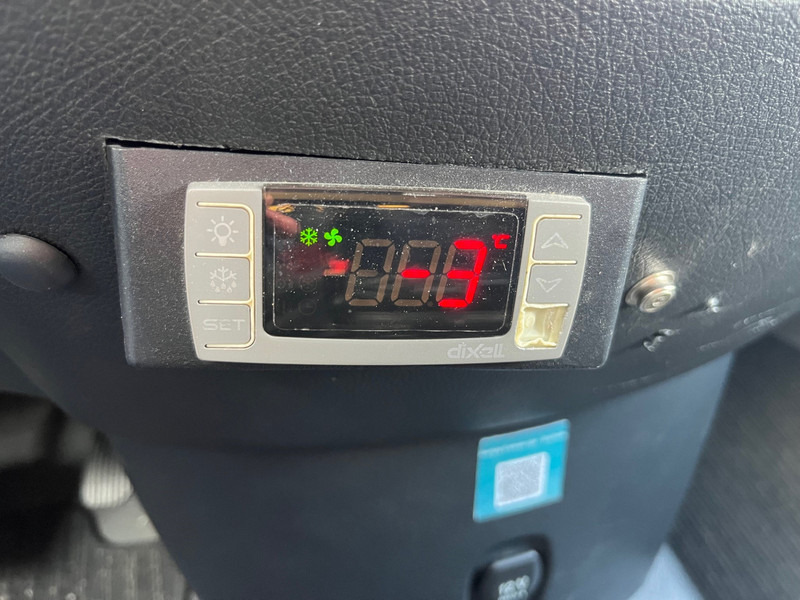 Mercedes-Benz Vito 114 CDI / L2H1 / Frigo / Gekoelde laadbak / APK-TUV 05-26 - Фургон-рефрижератор: фото 5 Mercedes-Benz Vito 114 CDI / L2H1 / Frigo / Gekoelde laadbak / APK-TUV 05-26 - Фургон-рефрижератор: фото 5