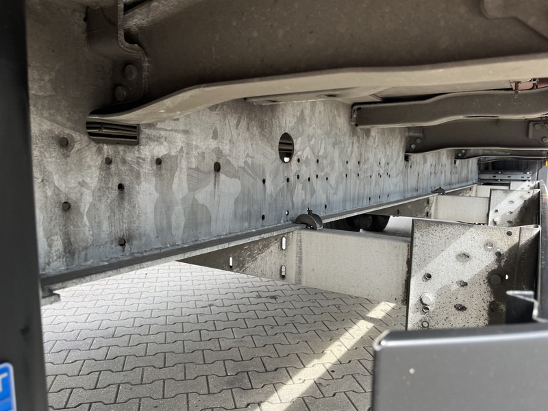 Schmitz Cargobull SCB S2 / Box Trailer / 2 axle / APK TUV 06-26 - Закритий кузов напівпричіп: фото 5 Schmitz Cargobull SCB S2 / Box Trailer / 2 axle / APK TUV 06-26 - Закритий кузов напівпричіп: фото 5