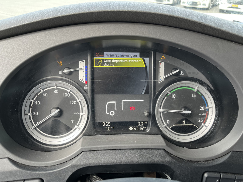 DAF XF 440 FT SSC / ADR / 885 dkm / 2 Tanks / Tacho V2 - Тягач: фото 4 DAF XF 440 FT SSC / ADR / 885 dkm / 2 Tanks / Tacho V2 - Тягач: фото 4
