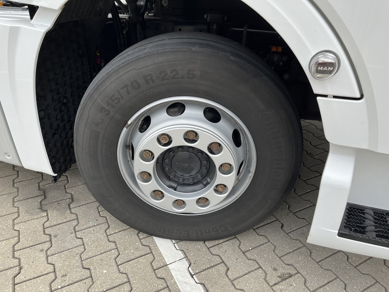 Тягач MAN TGX 18.470 GX / ZF Retarder / Full LED / 2 Tanks / APK TUV 01-26: фото 13