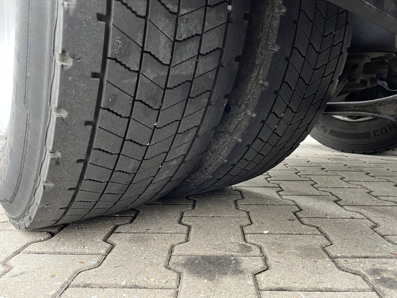 Тягач MAN TGX 18.470 GX / ZF Retarder / Full LED / 2 Tanks / APK TUV 01-26: фото 16