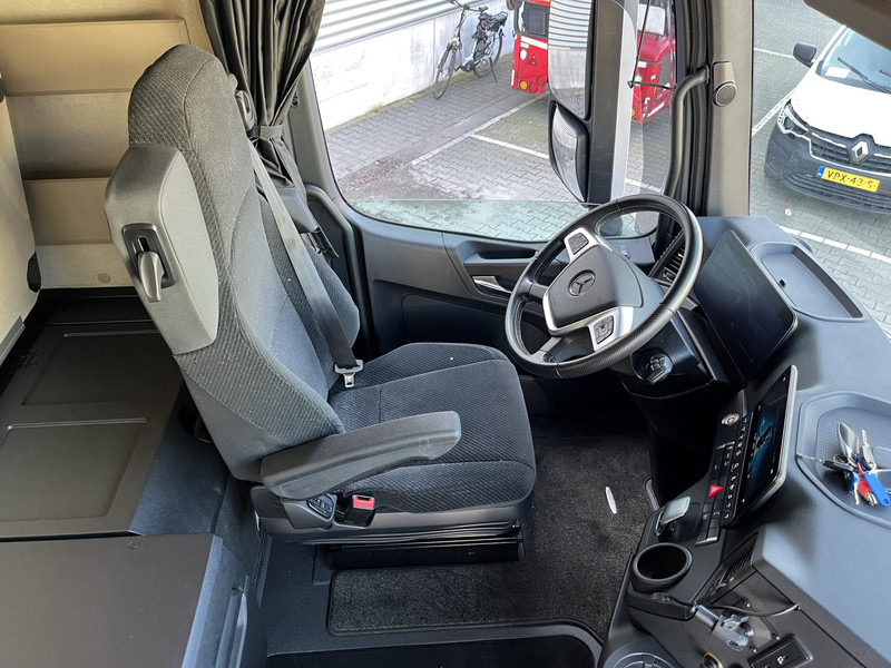 Mercedes-Benz Actros L 1845 Gigaspace / 2 Tanks / Stand Klima / APK TUV 11-25 - Тягач: фото 3 Mercedes-Benz Actros L 1845 Gigaspace / 2 Tanks / Stand Klima / APK TUV 11-25 - Тягач: фото 3