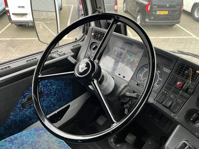 Scania R 143H V8 500 Streamline / V8 Sound / Retarder / Old Skool Classic - Тягач: фото 4 Scania R 143H V8 500 Streamline / V8 Sound / Retarder / Old Skool Classic - Тягач: фото 4