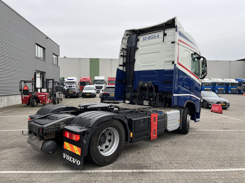Volvo FH 420 Globetrotter / Dynamic Steering / New Tacho V2 / VEB+ / Stand Klima - Тягач: фото 2 Volvo FH 420 Globetrotter / Dynamic Steering / New Tacho V2 / VEB+ / Stand Klima - Тягач: фото 2