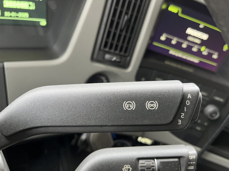 Volvo FM 410 Globetrotter / 814 dkm / VEB+ / Smart Tacho V2 / NL Truck - Тягач: фото 5 Volvo FM 410 Globetrotter / 814 dkm / VEB+ / Smart Tacho V2 / NL Truck - Тягач: фото 5
