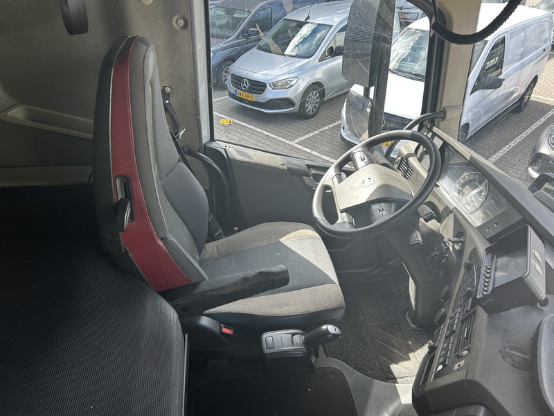 Volvo FH 460 Globetrotter / VDL Hooklift 25 Ton / 634 dkm / VEB+ / 6x2 / 9 Ton Frontaxle - Гаковий мультиліфт вантажівка, Вантажівка з маніпулятором: фото 3 Volvo FH 460 Globetrotter / VDL Hooklift 25 Ton / 634 dkm / VEB+ / 6x2 / 9 Ton Frontaxle - Гаковий мультиліфт вантажівка, Вантажівка з маніпулятором: фото 3