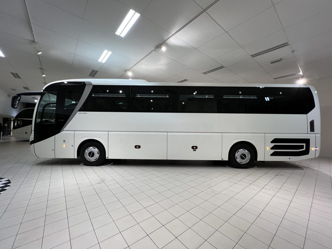MAN Lions Coach R07 Euro 6E - Туристичний автобус: фото 3 MAN Lions Coach R07 Euro 6E - Туристичний автобус: фото 3