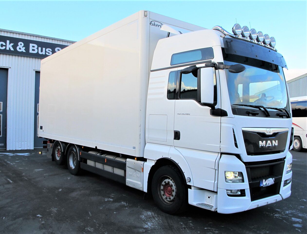 MAN TGX 26.480 6×2-4 Skåp/Fjärr - Вантажівка з закритим кузовом: фото 4 MAN TGX 26.480 6×2-4 Skåp/Fjärr - Вантажівка з закритим кузовом: фото 4