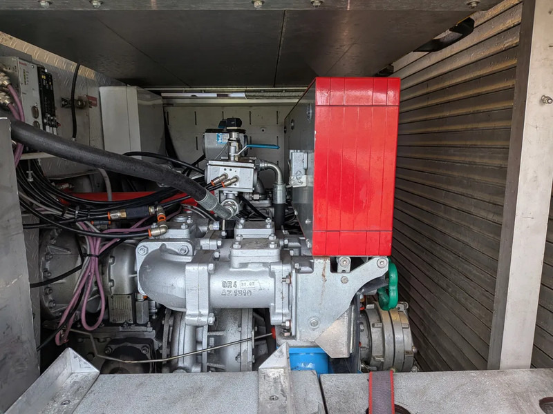 Пожежна машина Mercedes-Benz NG 1626 V8: фото 9 Пожежна машина Mercedes-Benz NG 1626 V8: фото 9