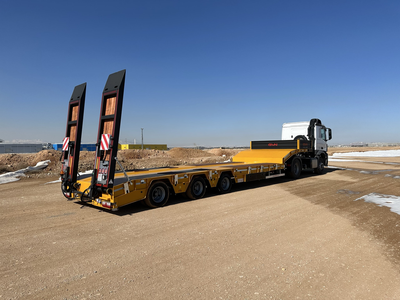 Новий Низькорамна платформа напівпричіп GVN Trailer 3 AXLE LOWBED: фото 43