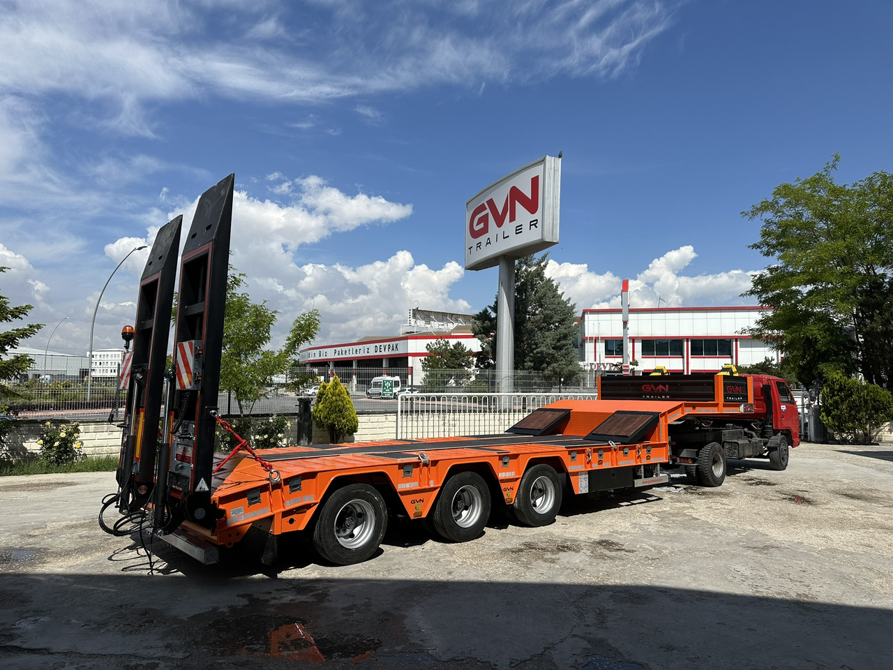 Новий Низькорамна платформа напівпричіп GVN Trailer 3 AXLE LOWBED: фото 16