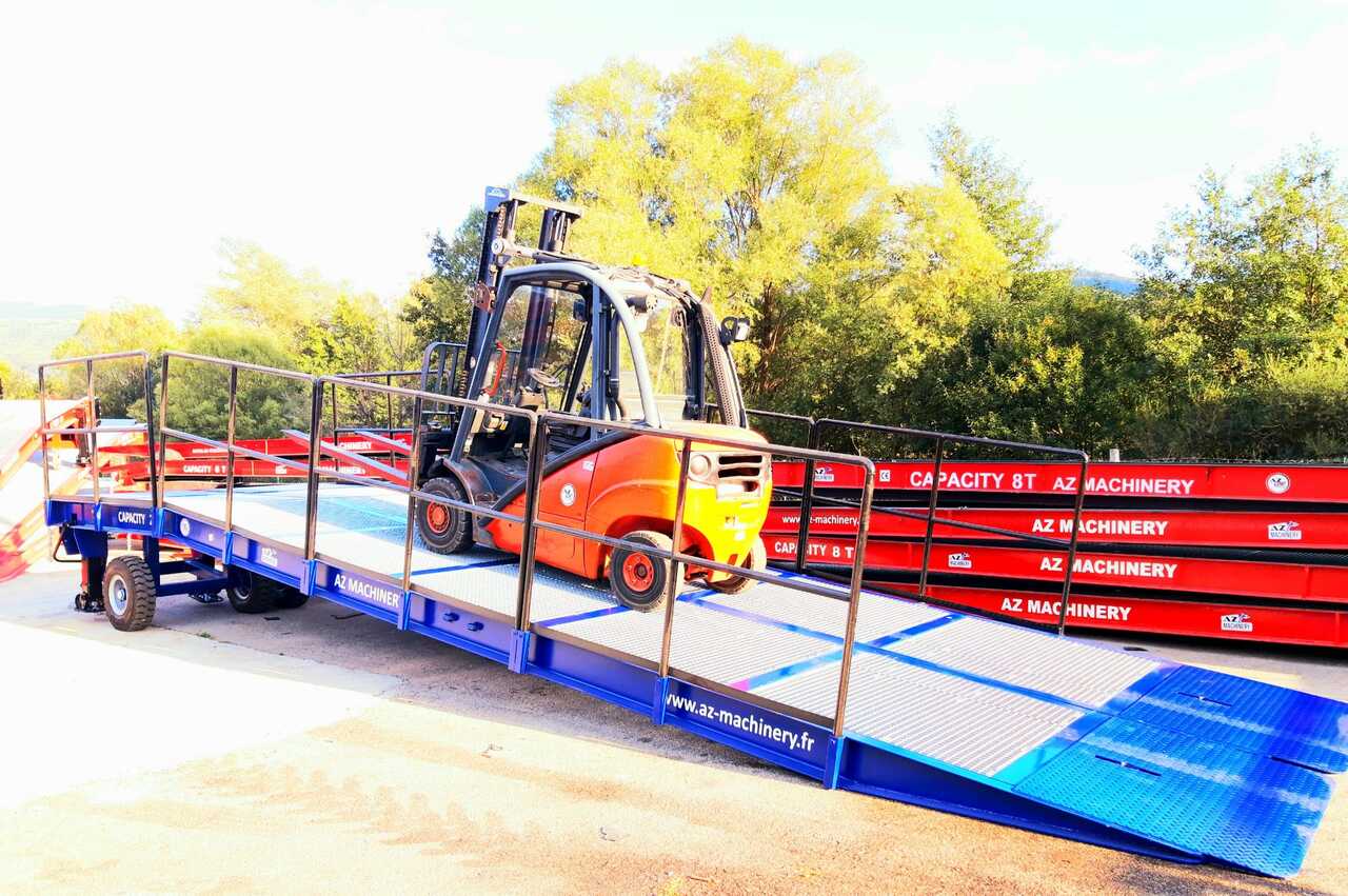 AZ RAMP KING VERSION, BIG FOOT 15 T mobile loading ramp - Навантажувальна рампа: фото 1 AZ RAMP KING VERSION, BIG FOOT 15 T mobile loading ramp - Навантажувальна рампа: фото 1