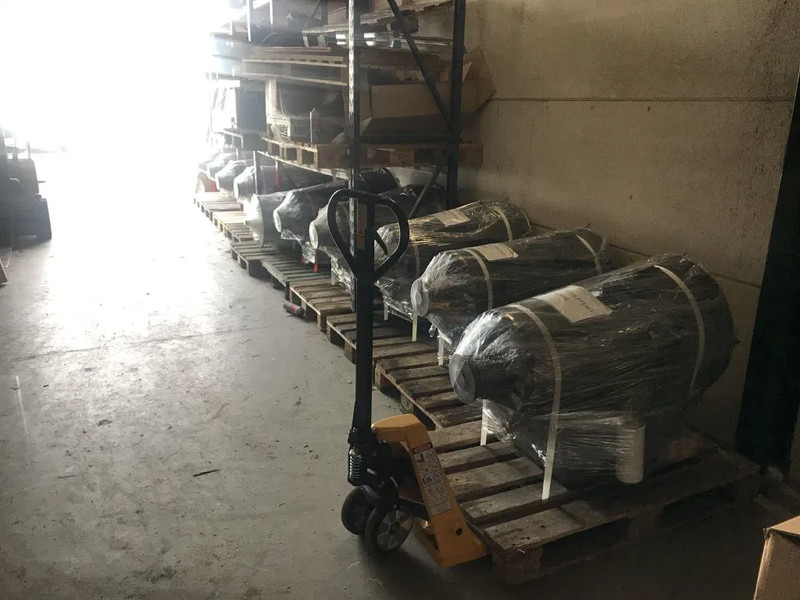 Volvo PT1563 22688 - Коробка передач в категорії Шарнірні самоскиди: фото 5 Volvo PT1563 22688 - Коробка передач в категорії Шарнірні самоскиди: фото 5