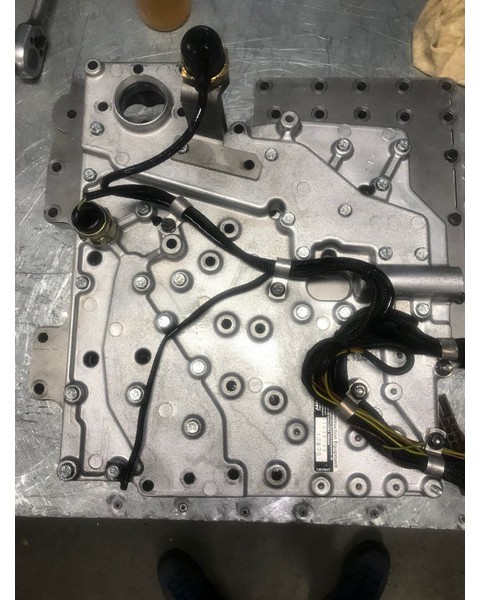 Volvo Rebuilt valve block 22517 22518 22545 22546 22648 22649 22688 22689 22640 22650 22401 22671 22418 22419 - Коробка передач: фото 2 Volvo Rebuilt valve block 22517 22518 22545 22546 22648 22649 22688 22689 22640 22650 22401 22671 22418 22419 - Коробка передач: фото 2