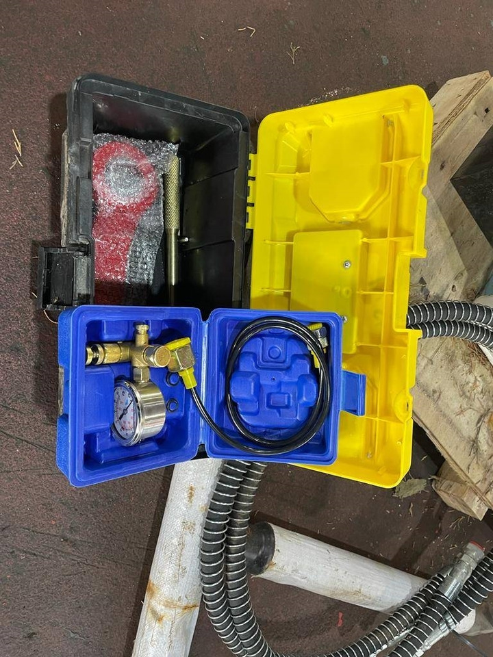 Essential EB30  - Гідравлічний молот в категорії Будівельна техніка: фото 4 Essential EB30  - Гідравлічний молот в категорії Будівельна техніка: фото 4