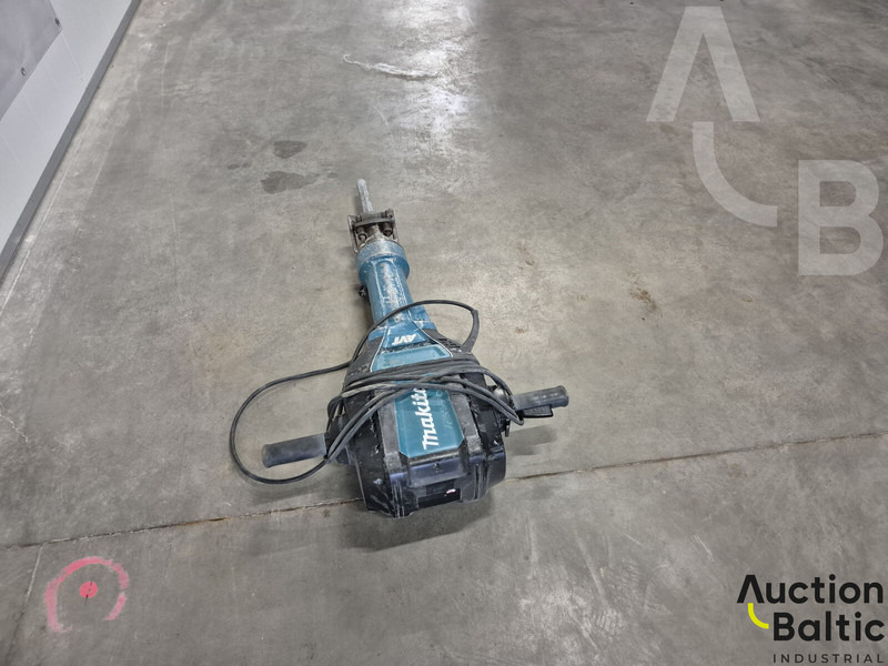 Makita HM1812 - Будівельна техніка: фото 4 Makita HM1812 - Будівельна техніка: фото 4