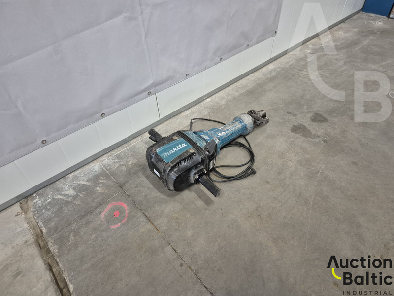 Makita HM1812 - Будівельна техніка: фото 3 Makita HM1812 - Будівельна техніка: фото 3