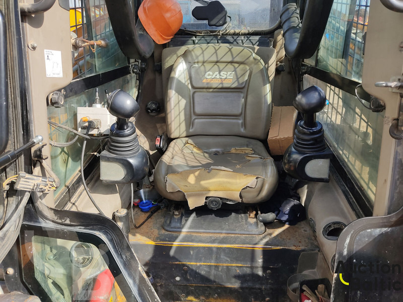 Case TR 320 - Гусеничний навантажувач: фото 5 Case TR 320 - Гусеничний навантажувач: фото 5