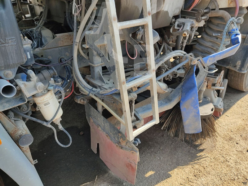 Підмітально-прибиральна машина DAF LF45.160: фото 13 Підмітально-прибиральна машина DAF LF45.160: фото 13