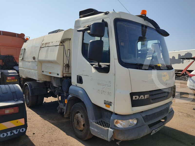 DAF LF45.160 - Підмітально-прибиральна машина: фото 1 DAF LF45.160 - Підмітально-прибиральна машина: фото 1
