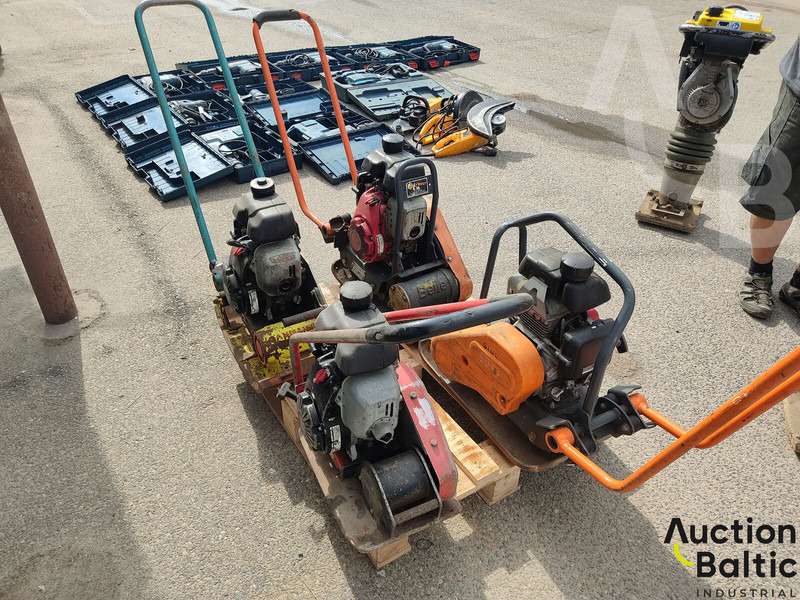 Dynapac LF45, Ammann AVP1033 & 2 Belle - Віброплита: фото 3 Dynapac LF45, Ammann AVP1033 & 2 Belle - Віброплита: фото 3