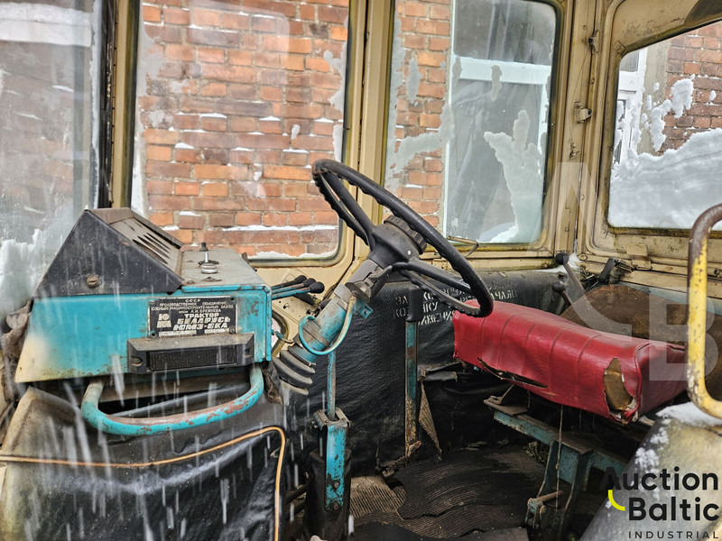 EO 2621B3 - Трактор: фото 5 EO 2621B3 - Трактор: фото 5