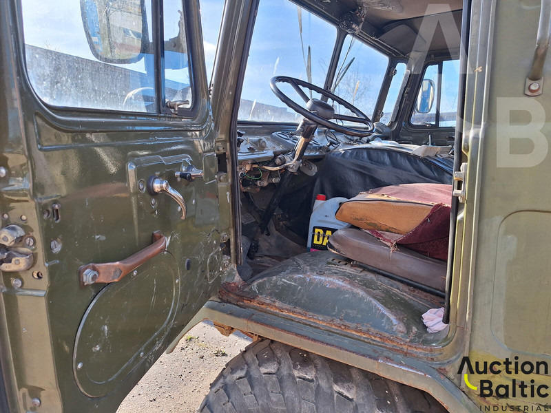 GAZ Gaz 66 - Вантажівка з закритим кузовом: фото 5 GAZ Gaz 66 - Вантажівка з закритим кузовом: фото 5