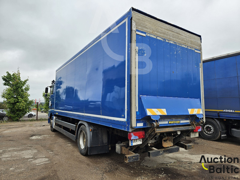 MAN TGA18.360 - Вантажівка з закритим кузовом: фото 4 MAN TGA18.360 - Вантажівка з закритим кузовом: фото 4