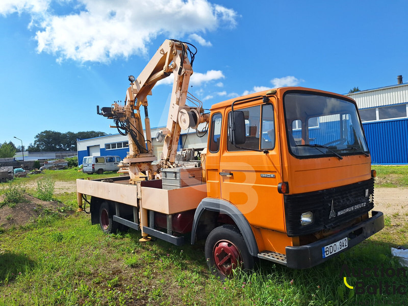 Magirus 130 M 8 - Бортова вантажівка/ Платформа, Вантажівка з маніпулятором: фото 1 Magirus 130 M 8 - Бортова вантажівка/ Платформа, Вантажівка з маніпулятором: фото 1