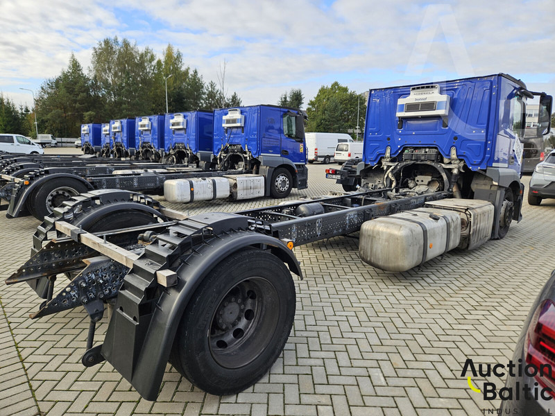Mercedes-Benz Actros 1843 - Вантажівка шасі: фото 2 Mercedes-Benz Actros 1843 - Вантажівка шасі: фото 2