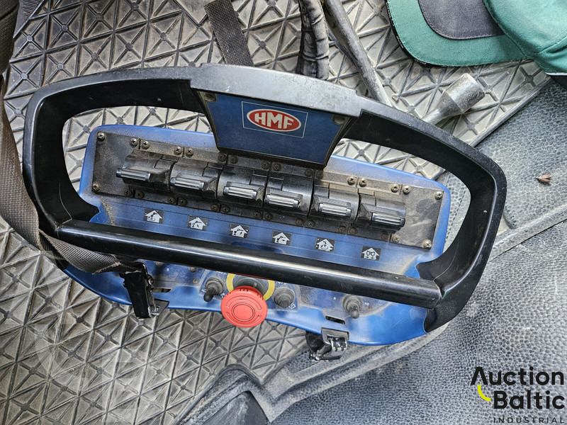 Самоскид вантажівка, Вантажівка з маніпулятором Mercedes-Benz Actros 1844: фото 19
