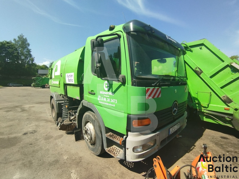 Mercedes-Benz Atego 1318 - Підмітально-прибиральна машина: фото 1 Mercedes-Benz Atego 1318 - Підмітально-прибиральна машина: фото 1
