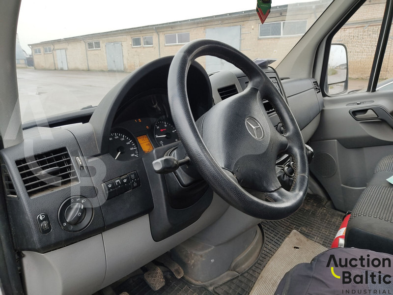 Бортова вантажівка/ Платформа, Вантажівка з маніпулятором Mercedes-Benz Sprinter 515 CDI: фото 6