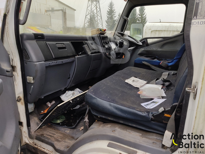 Mitsubishi Fuso - Сміттєвози: фото 5 Mitsubishi Fuso - Сміттєвози: фото 5