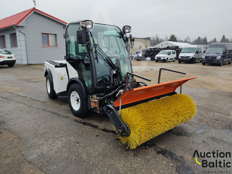 Multihog CX75 - Підмітально-прибиральна машина: фото 2 Multihog CX75 - Підмітально-прибиральна машина: фото 2