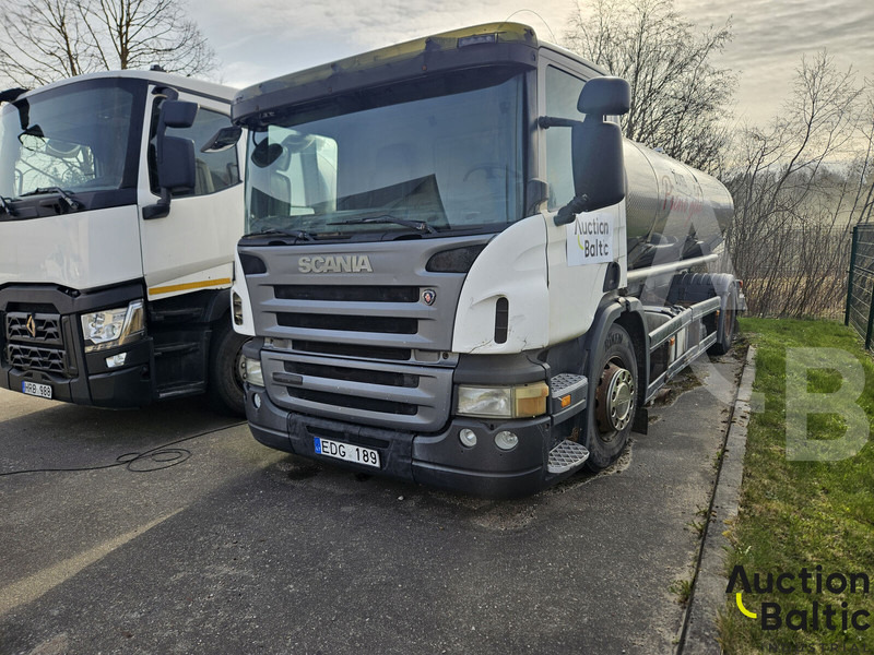 Scania P 230 - Вантажівка цистерна: фото 1 Scania P 230 - Вантажівка цистерна: фото 1