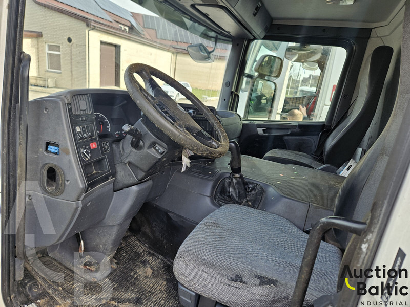 Scania P 230 - Вантажівка цистерна: фото 5 Scania P 230 - Вантажівка цистерна: фото 5