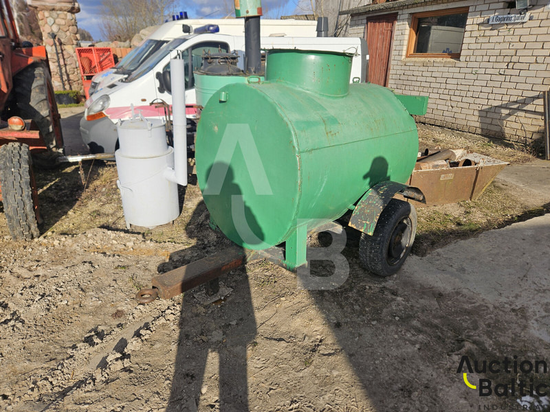 Trailer with tank - Причіп цистерна: фото 1 Trailer with tank - Причіп цистерна: фото 1