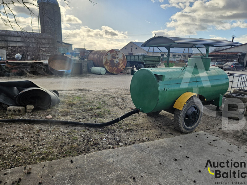 Trailer with tank - Причіп цистерна: фото 2 Trailer with tank - Причіп цистерна: фото 2