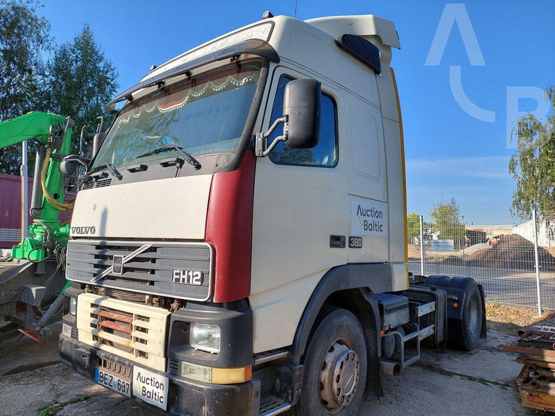 Volvo FH12 - Тягач: фото 1 Volvo FH12 - Тягач: фото 1