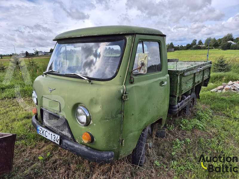 UAZ UAZ 452 - Легка бортова вантажівка: фото 1 UAZ UAZ 452 - Легка бортова вантажівка: фото 1