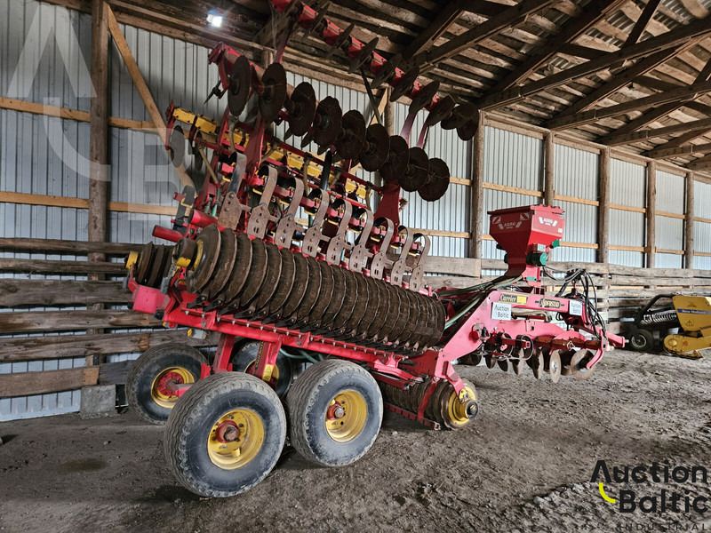 Vaderstad Carrier650 - Дисковий культиватор: фото 3 Vaderstad Carrier650 - Дисковий культиватор: фото 3