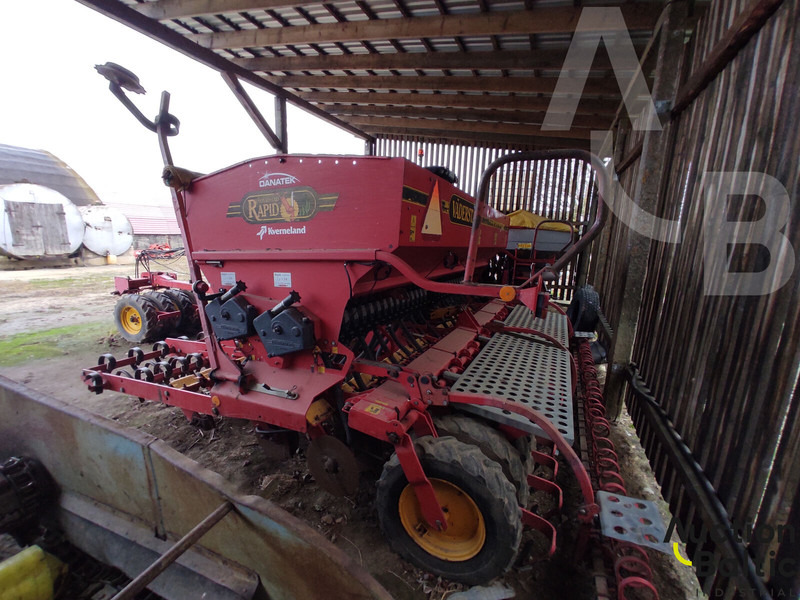 Vaderstad Rapid400C - Посівна техніка: фото 3 Vaderstad Rapid400C - Посівна техніка: фото 3
