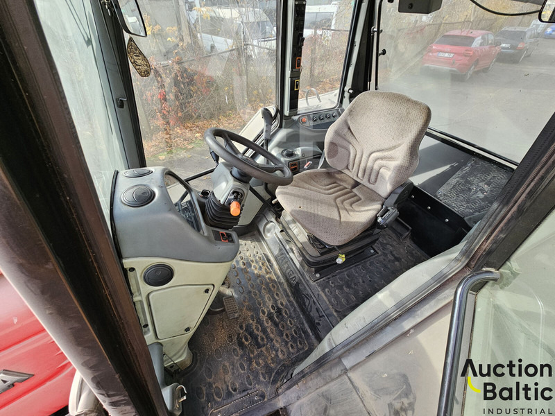 Трактор Valtra A 93H: фото 6