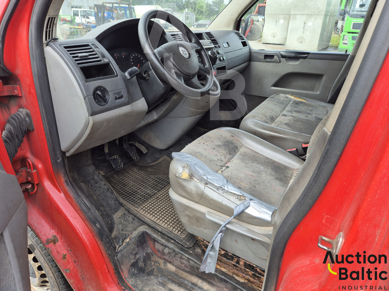 Volkswagen Transporter - Легка бортова вантажівка: фото 5 Volkswagen Transporter - Легка бортова вантажівка: фото 5